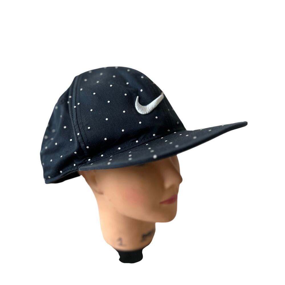 Nike Pro Dri-FIT wide brim Black Polka Dot Snapback Hat Golf sporty athletic